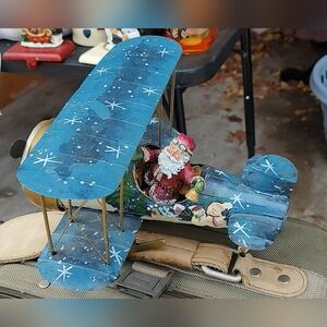 Santa In a Plane